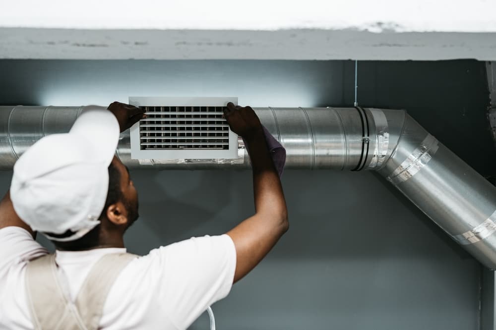 Common Errors Contractors & Homeowner’s Make in Duct Cleaning